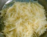 आलू लच्छा नमकीन (Aloo lachha namkeen recipe in Hindi) रेसिपी चरण 2 फोटो
