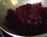 A picture of step 3 of Beatroot Halwa.