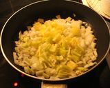 Foto del paso 1 de la receta: Penne con "tuco", pal almu y biandas laboralesss