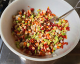 Foto del paso 3 de la receta: Ensaladilla de aguacate y mariscos