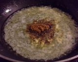 Foto del paso 3 de la receta Mejillones al toque de curry