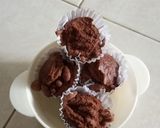 Foto langkah ke 7 dari resep Bolu kukus coklat.
