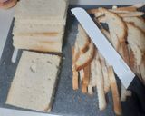 A picture of step 1 of Chicken and potato sandwiches.