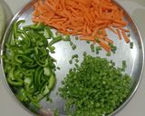 A picture of step 2 of Veg chilli milli with cashew nut tomato gravy.