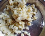 A picture of step 1 of Aloo Sandwich.