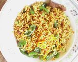 A picture of step 1 of Indomie.
