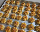 Foto langkah ke 4 dari resep Garlic&cheese cookies.