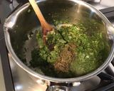 Une image de l'étape 8 de Sauce verte aux fanes de radis et herbes aromatiques.