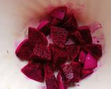 A picture of step 1 of Dragon Fruit Milk Shake.