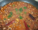 A picture of step 6 of Chawli Curry.