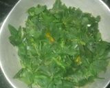 A picture of step 2 of Bathua raita.