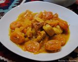 A picture of step 12 of Persian chicken and dried apricot stew.