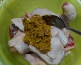 Foto langkah ke 1 dari resep Ayam goreng bawang putih.