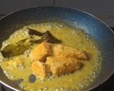 Foto langkah ke 4 dari resep Salmon Kuah Kuning - MPASI 1 tahun+.