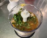 Une image de l'étape 7 de Marinade moutarde ail chèvre basilic au bouillon de champignons.