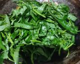 Foto langkah ke 2 dari resep 470 - Cah Cumi Kangkung Belacan (5-CPApron2026).