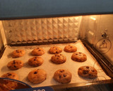 Foto langkah ke 5 dari resep Soft Cookies Coklat.