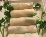 A picture of step 5 of Vegetarian Phở Rolls.