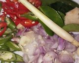 Foto langkah ke 1 dari resep Kare Ikan Tongkol Tahu Goreng.