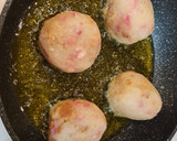 Foto del paso 7 de la receta: Albóndigas de merluza y jamón en salsa