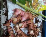 Foto langkah ke 1 dari resep Serundeng lengkuas ala Bundanya Afifah Afra 🥰.