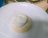 Foto langkah ke 7 dari resep Bolu Susu Kukus Stroberi.