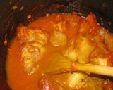 Foto del paso 5 de la receta: Fricasé de cerdo acompañado con yuca hervida