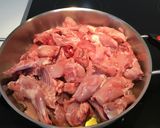 Foto del paso 1 de la receta: Conejo al ajillo