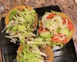 Foto del paso 2 de la receta: Tostadas de carne deshebrada