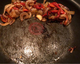 Foto del paso 3 de la receta: Lomo con pimientos rojos