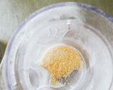 Hình bước làm 5 của món Đùi gà bó xôi chiên giòn