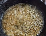 Foto del paso 3 de la receta: Matambre de res tiernizado a la pizza con cebolla caramelizada
