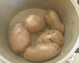 Foto del paso 1 de la receta: Papas rústicas a la pimienta