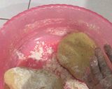 Foto langkah ke 2 dari resep Roti isi coklat homemade.