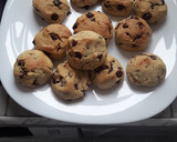 Foto del paso 5 de la receta: Galletas con pinquitas de chocolate