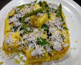 A picture of step 8 of DHOKLA in microwave.