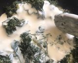 Foto del paso 1 de la receta: Acelga a la crema con papitas fritas