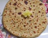 A picture of step 5 of Green Garlic paratha.