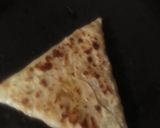 ત્રીએંગલ ચાઈનીઝ નૂડલ્સ પરાઠા (triangle chinese noodles paratha Recipe in gujarati) રેસીપી સ્ટેપ7ફોટો