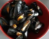 Une image de l'étape 4 de Les moules marinières,.