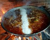 Foto del paso 7 de la receta Arroz de Galeras y Alcachofas en fuego de leña