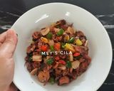 Foto langkah ke 4 dari resep Tumis Cumi Asin Cabe Ijo.