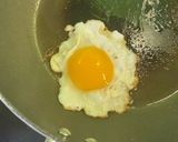Hình bước làm 1 của món Bánh gối và bơ, trứng 🍳 (Avocado toast)