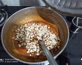 A picture of step 4 of Dry fruit and chocolate Chikki.