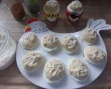 Foto del paso 8 de la receta: 261.Huevos rellenos de anchoas y queso rallado