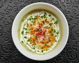 Mustáros burgonyakrémleves baconnel és pirított hagymával 👌 recept fázis 6 fotója