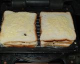 A picture of step 5 of Chocolate Cheese Panini.