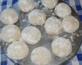 A picture of step 4 of Mahamri / Maandazi.