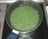 Une image de l'étape 1 de Poëllée de petits pois et lardons.