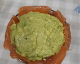 Foto del paso 3 de la receta: Bombas de salmón con aguacate (entrante de fiesta)